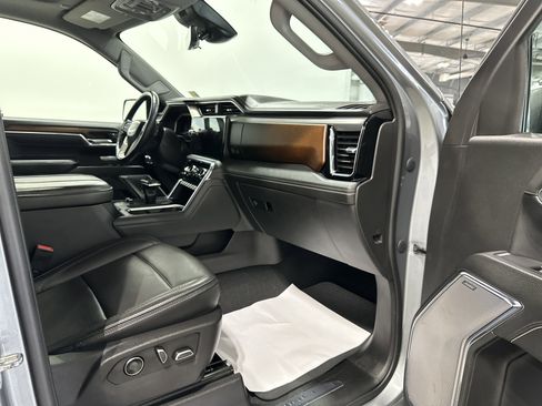 Used 2024 GMC Sierra 1500 Denali w/ Denali Reserve Package AWD/4WD image 21
