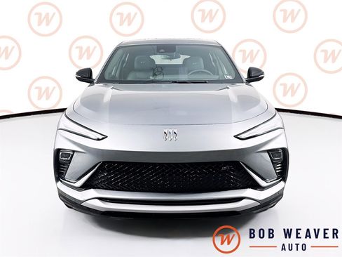 Used 2025 Buick Envista Sport Touring w/ Convenience I Package image 2