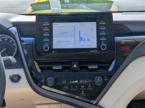 Used 2024 Toyota Camry LE image 16