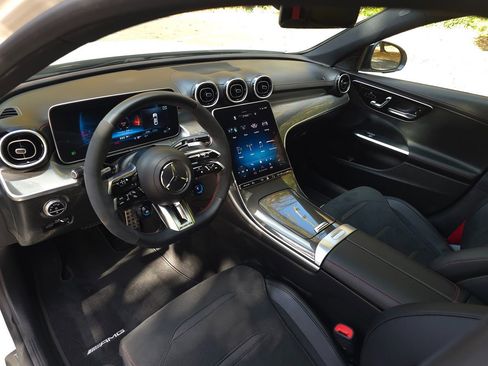 Used 2023 Mercedes-Benz C 43 AMG 4MATIC Sedan image 2