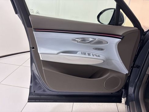 New 2026 Genesis GV70 2.5T Advanced AWD/4WD image 19