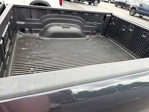 Used 2020 RAM 1500 Classic SLT AWD/4WD image 4