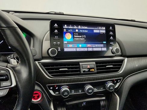 Used 2019 Honda Accord Touring image 16