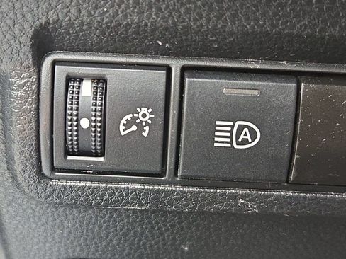 Certified 2023 Toyota Corolla Cross LE FWD image 24