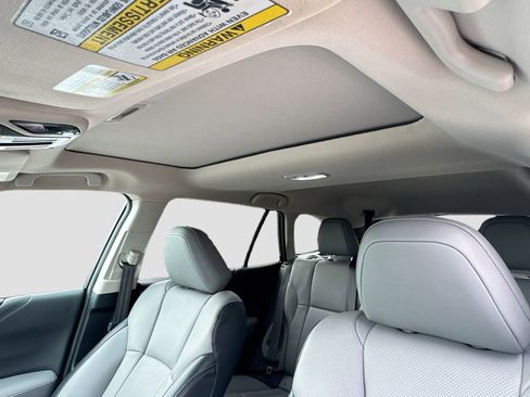 Used 2024 Subaru Outback Limited image 9