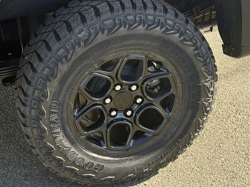 New 2026 Chevrolet Silverado 1500 ZR2 w/ ZR2 Bison Edition AWD/4WD image 30