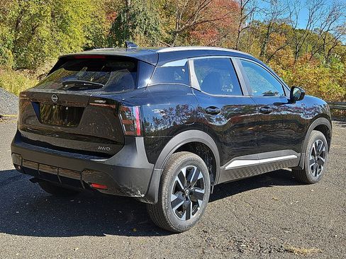 New 2026 Nissan Kicks SV w/ Cold Weather Package image 5