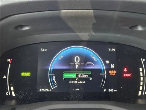 Used 2025 Toyota Camry SE image 10