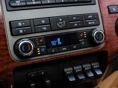 Used 2012 Ford F250 King Ranch w/ FX4 Off Road Pkg image 25