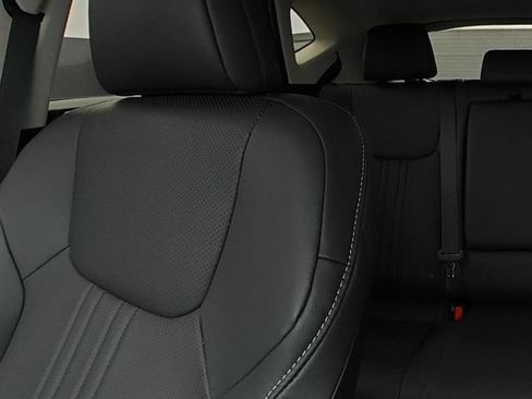 Used 2025 Lexus NX 250 FWD w/ Towing Package (2000 Lbs) image 27