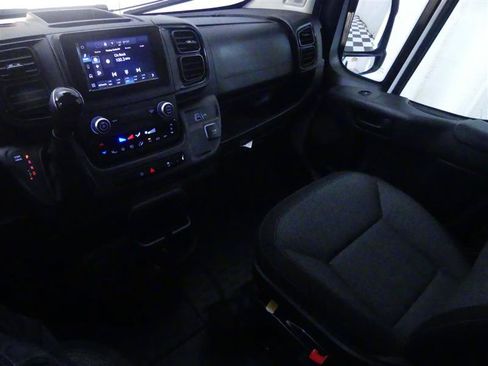 Used 2025 RAM ProMaster 2500 w/ U-Haul Equipment Group FWD image 13