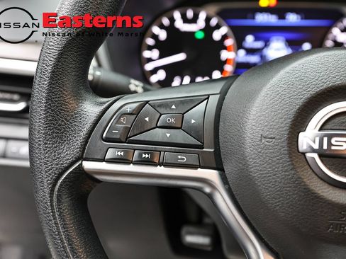 Used 2024 Nissan Altima 2.5 SV AWD/4WD image 15