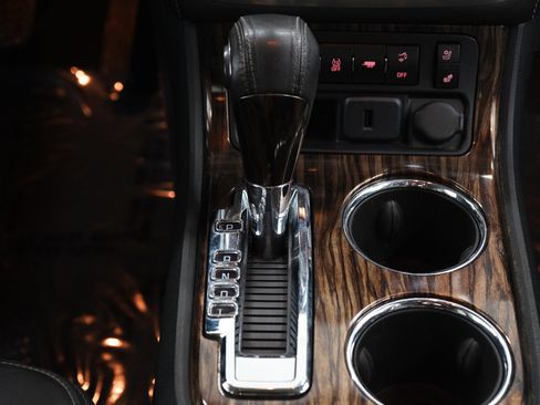 Used 2015 GMC Acadia Denali image 17