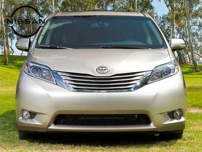 Used 2016 Toyota Sienna XLE Premium