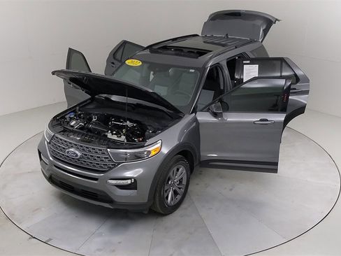 Certified 2022 Ford Explorer XLT w/ Equipment Group 202A image 46
