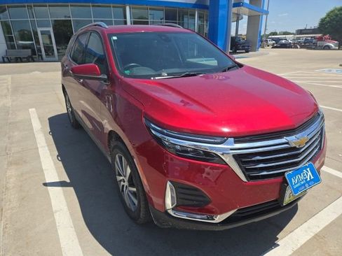 Used 2023 Chevrolet Equinox Premier AWD/4WD image 1