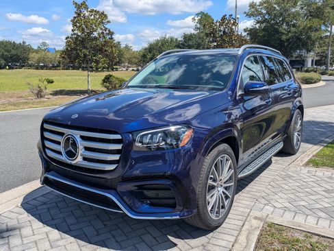 New 2026 Mercedes-Benz GLS 450 4MATIC image 10