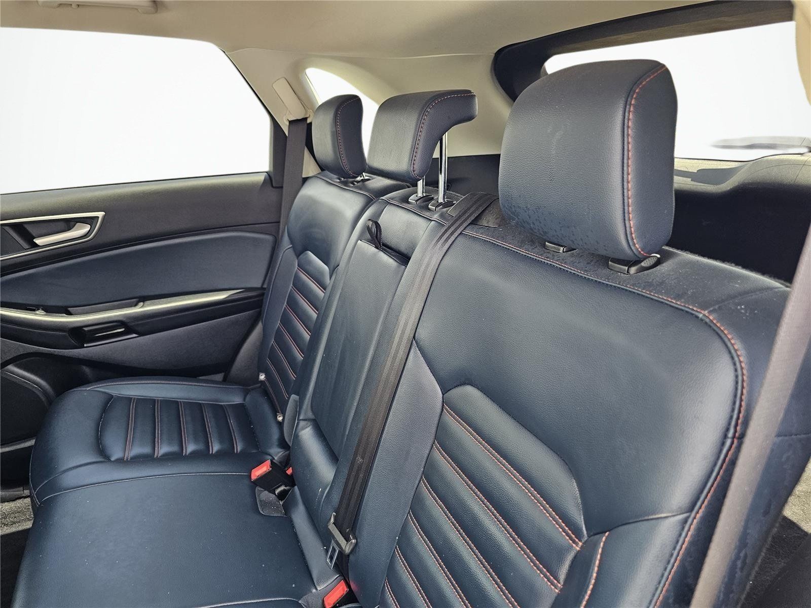 Used 2023 Ford Edge SEL w/ Sport Appearance Package AWD/4WD image 30
