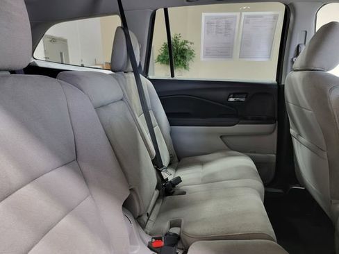 Used 2019 Honda Pilot EX image 15