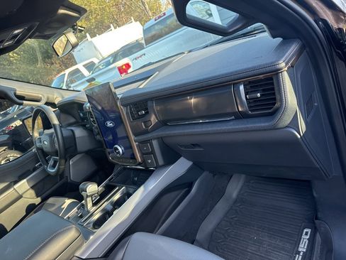 Used 2024 Ford F150 Lightning Lariat image 13