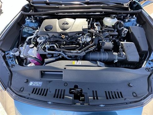 Certified 2025 Toyota Camry SE w/ Convenience Package image 28