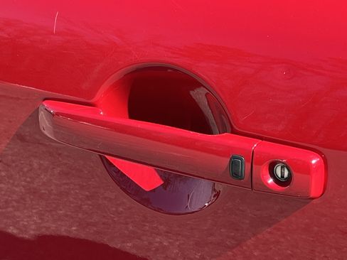 Used 2013 INFINITI G37 Sport w/ Premium Pkg image 28