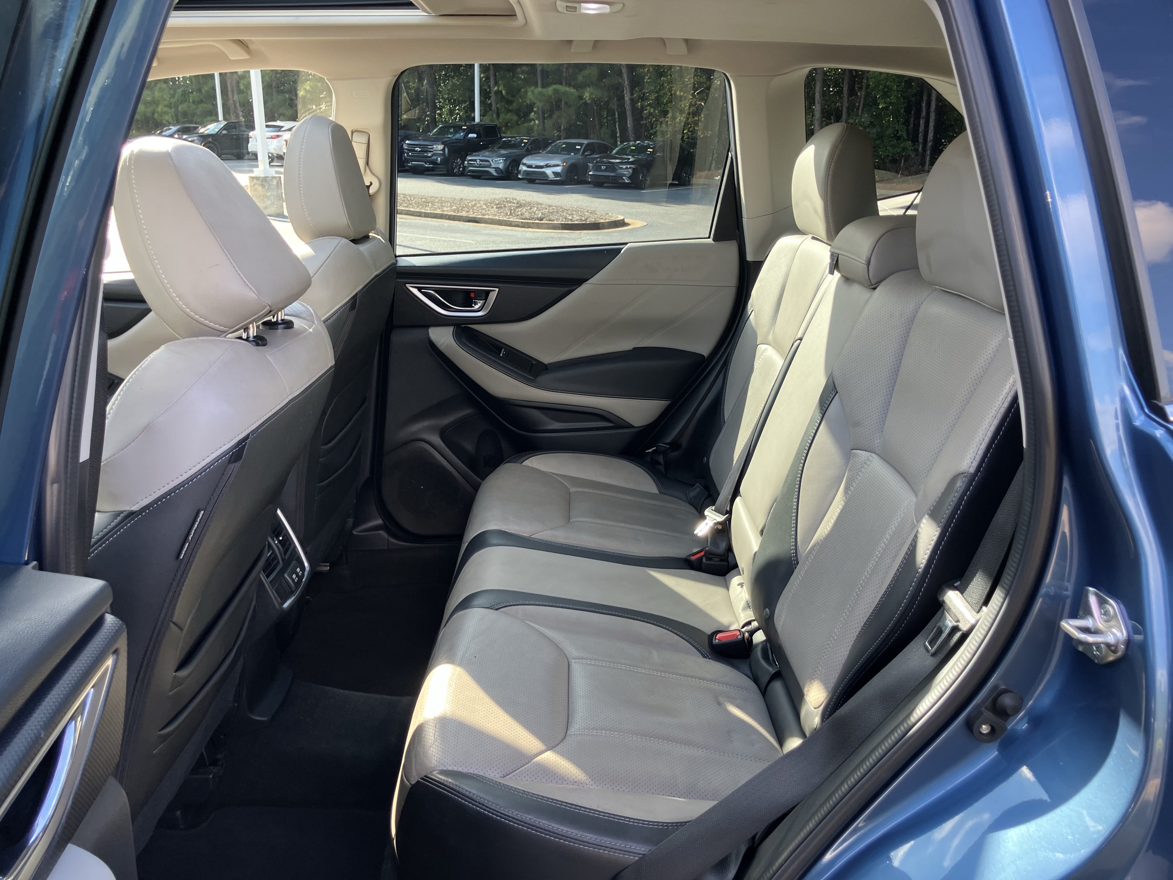 Used 2022 Subaru Forester Limited AWD/4WD image 32