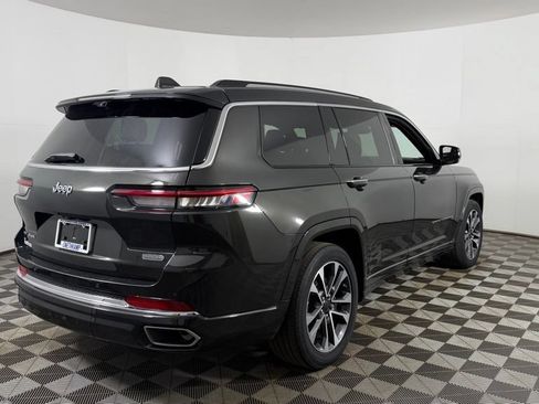 Used 2022 Jeep Grand Cherokee L Overland w/ Luxury Tech Group IV AWD/4WD image 8