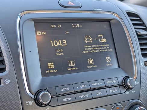 Used 2017 Kia Forte S w/ S Technology Package image 22