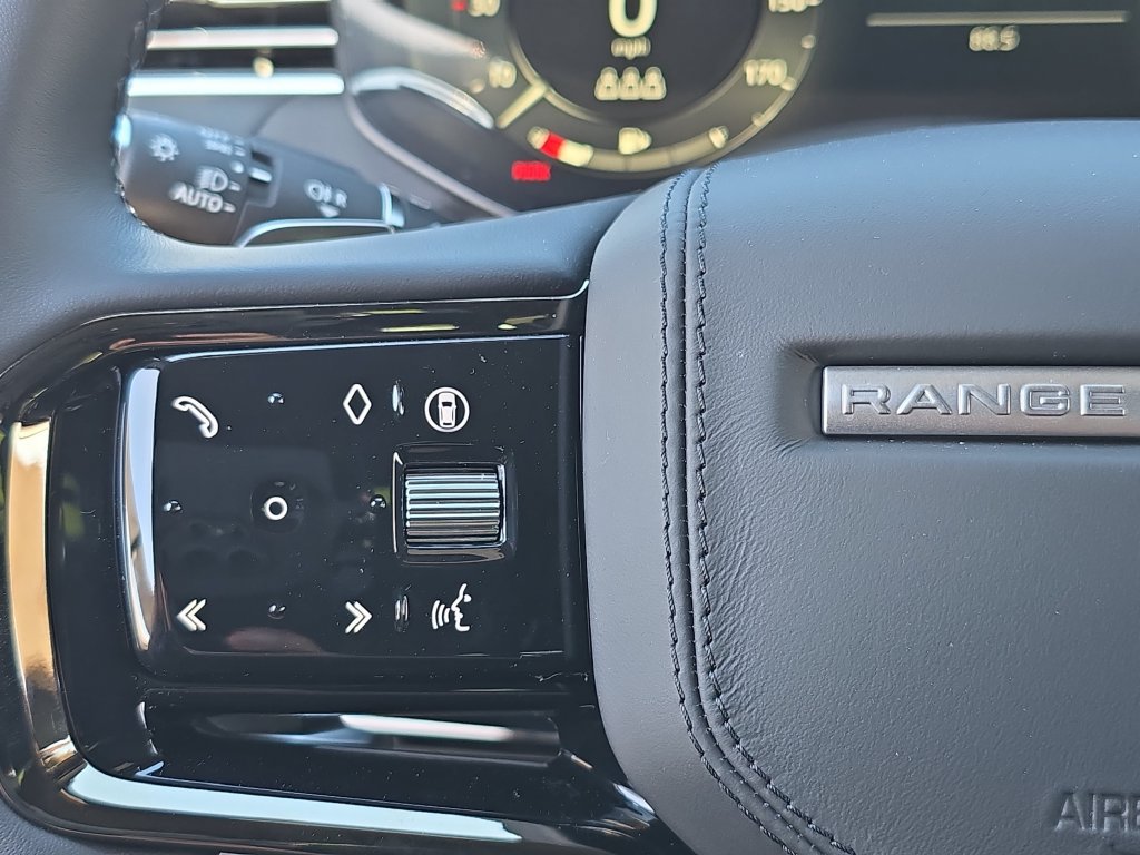 New 2027 Land Rover Range Rover Sport Dynamic SE AWD/4WD image 18