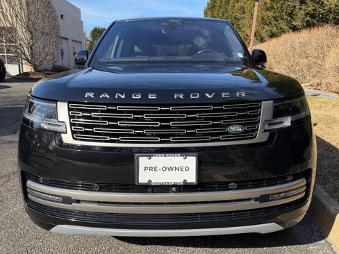 Used 2023 Land Rover Range Rover SE image 10