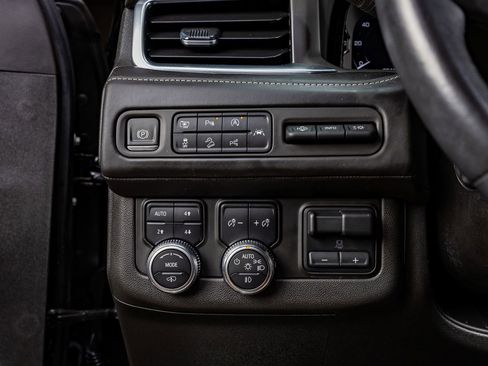 Used 2023 GMC Yukon XL Denali Ultimate image 20