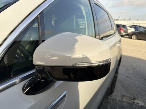 Certified 2025 Kia Sorento S w/ Panoramic Sunroof Package FWD image 3