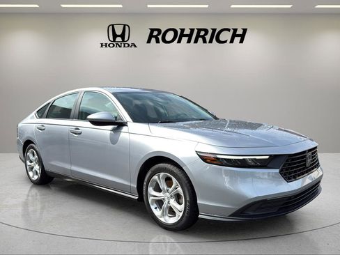Used 2023 Honda Accord LX image 4