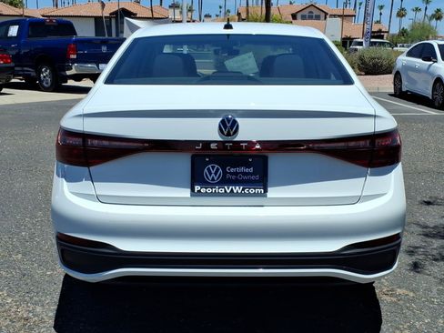 Certified 2025 Volkswagen Jetta S FWD image 6