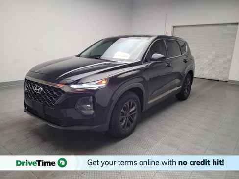 Used 2019 Hyundai Santa Fe SE image 1