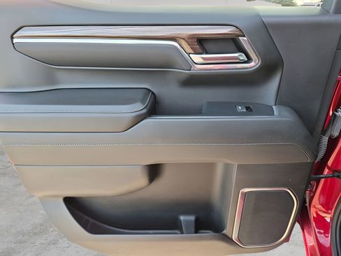 Used 2023 Chevrolet Silverado 1500 LT image 17