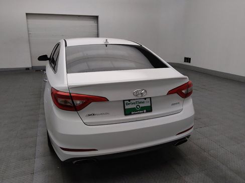 Used 2016 Hyundai Sonata Sport w/ Option Group 02 FWD image 6