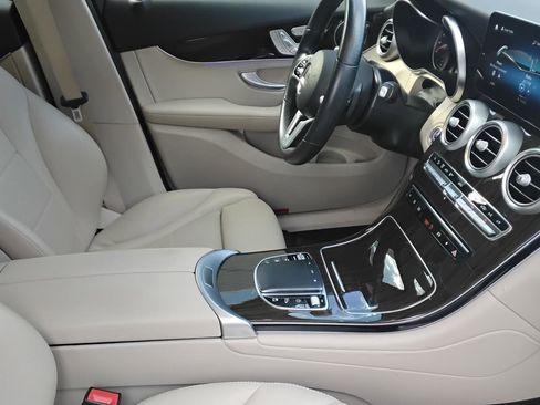 Used 2022 Mercedes-Benz GLC 300 image 28