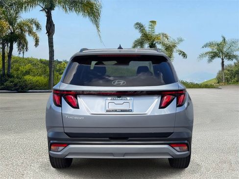 Used 2025 Hyundai Tucson SEL FWD image 5