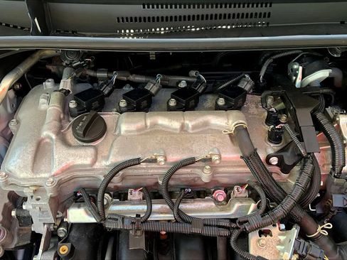 Used 2022 Toyota Corolla LE image 30