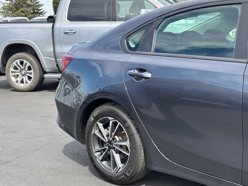 Used 2024 Kia Forte LXS FWD image 3