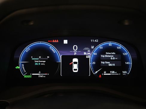 Used 2026 Toyota Camry XLE FWD image 27