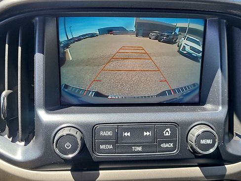 Used 2017 Chevrolet Colorado Z71 AWD/4WD image 24