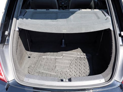 Used 2013 Volkswagen Beetle TDI FWD image 29