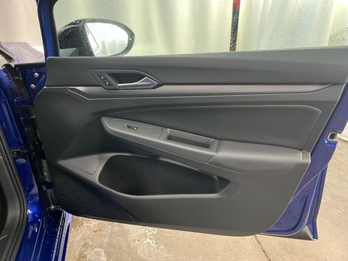 New 2026 Volkswagen Golf 2.0T image 11