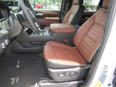 New 2026 GMC Sierra 2500 Denali Ultimate AWD/4WD image 16
