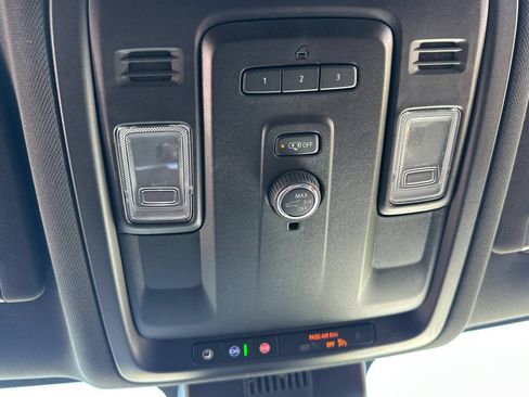 Used 2024 Chevrolet Tahoe LT RWD image 24