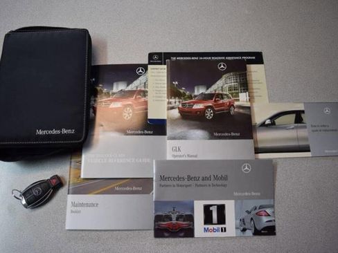 Used 2010 Mercedes-Benz GLK 350 4MATIC image 40