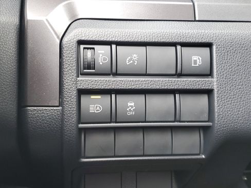 Used 2025 Toyota 4Runner SR5 image 27